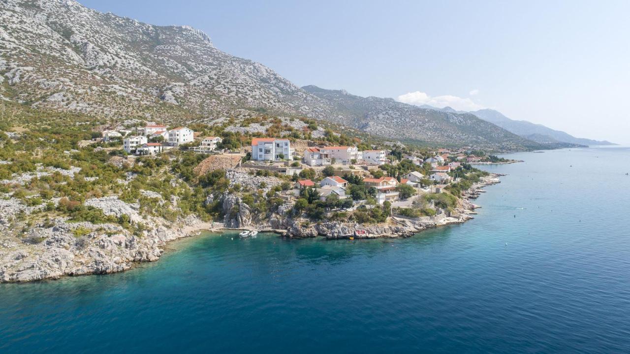 Apartmani Marijana Cesarica Bagian luar foto